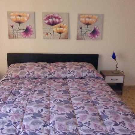 Lovelybed Aprilia Esterno foto
