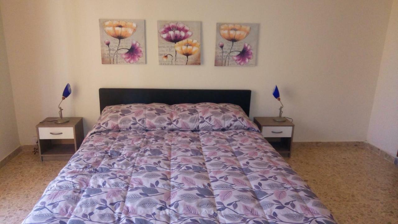 Lovelybed Aprilia Esterno foto