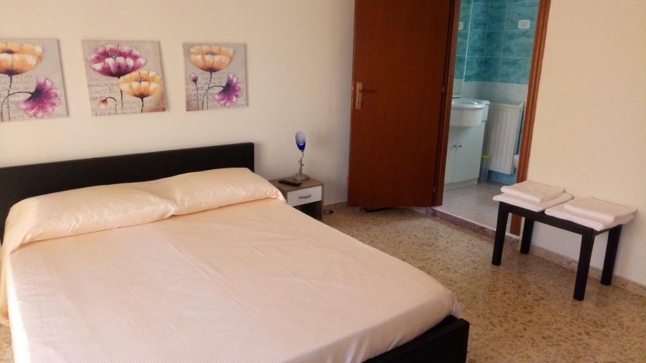 Lovelybed Aprilia Esterno foto