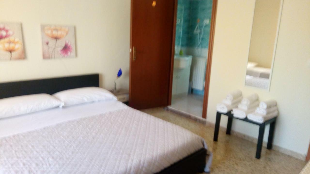 Lovelybed Aprilia Esterno foto